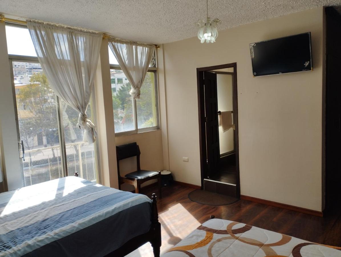 Hotel Saraguro לוחה מראה חיצוני תמונה