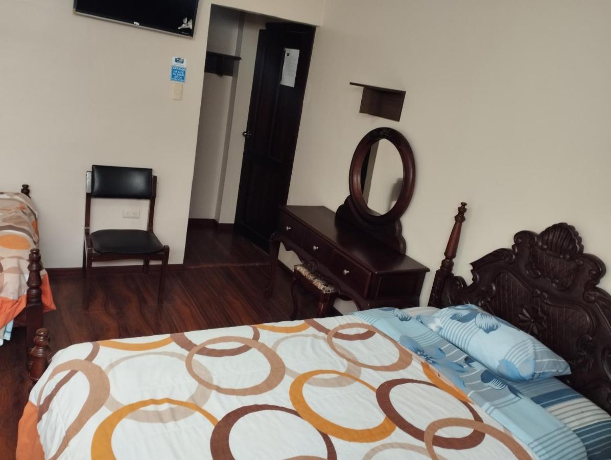 Hotel Saraguro לוחה מראה חיצוני תמונה