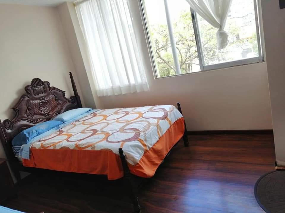 Hotel Saraguro לוחה מראה חיצוני תמונה