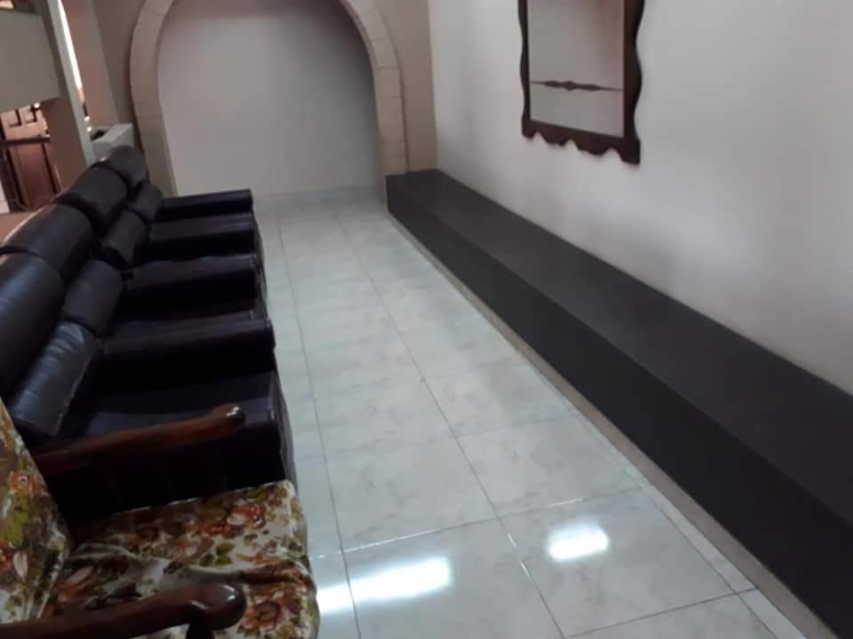 Hotel Saraguro לוחה מראה חיצוני תמונה