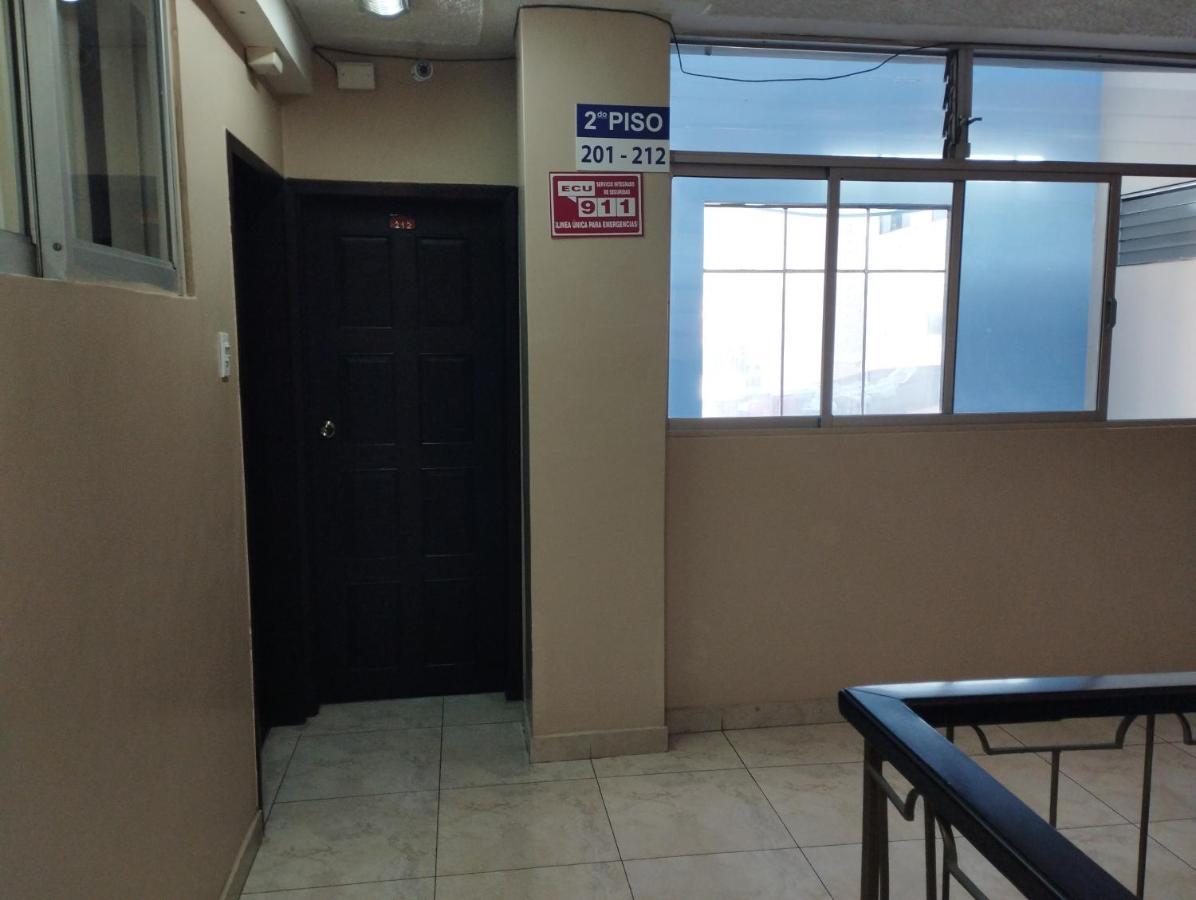 Hotel Saraguro לוחה מראה חיצוני תמונה